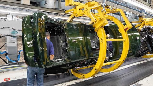首款量产宝马BMW i4下线 燃油产品进入倒计时，发动机或成历史符号
